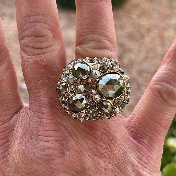 Stunning Alexis Bittar Crystal Dome Statement Ring. - Picture 8 of 8